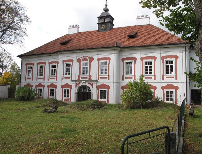 Mlázovy (zámek), Kolinec, Czechia, Czech Republic (Czechia)
